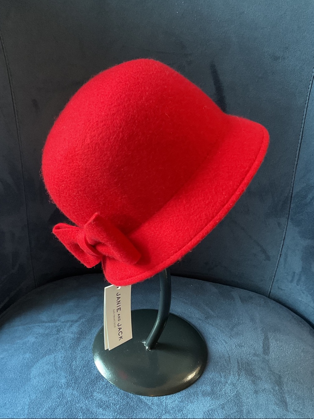Janie and Jack Red Felt Bow Cloche Hat